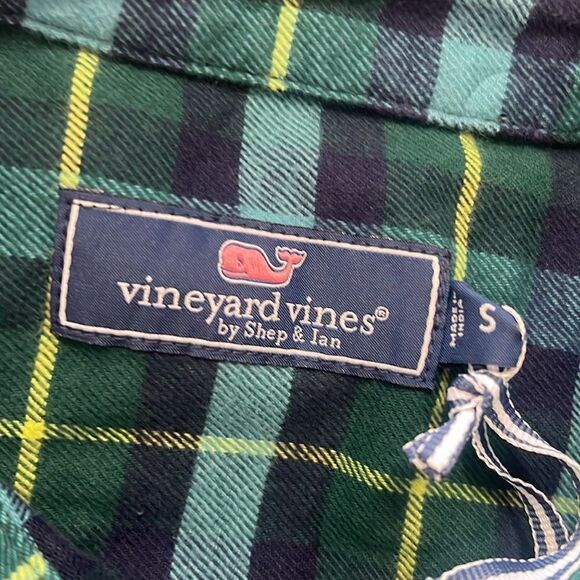 Vineyard Vines long sleeve flannel button down shirt size small - Picture 5 of 5